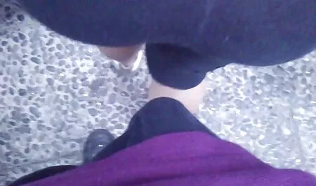 Ihmiset ajautuivat ilmainen erotiikka lesbojen, homojen ympyrään, ei väliä rannalla,