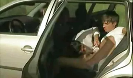 Isä ilmainen erotiikka puistossa