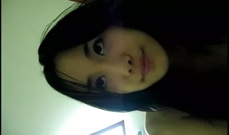 Opiskelijat ovat alasti ilmaista mature pornoa bussissa muutamasta dollarista.