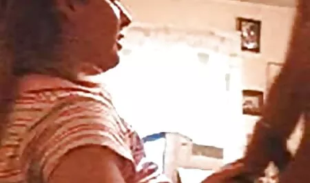 Kaunis vaimo tuo mies Orgasmin käyttäen vain kädet. ilmaista suomalaista pornoa