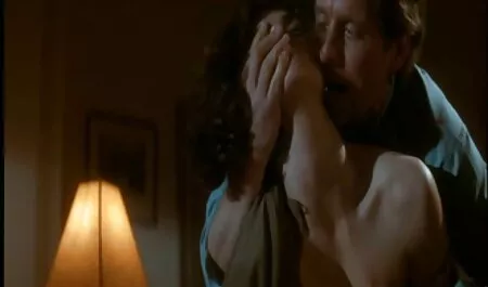 Kaunis pillua ilmaiseksi nainen sylki miehen päälle