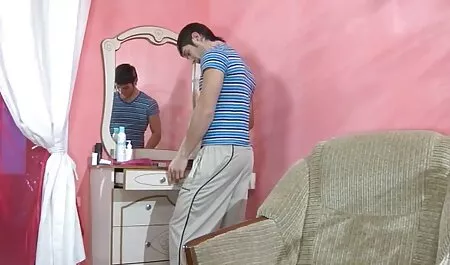 Hän oli ilmaista pornoa viehättävä astmapotilas.