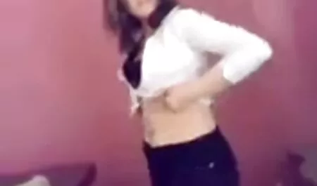 Ukko polttaa tulevaisuuden ja rakastelee syövän ilmaiset homo videot kanssa.