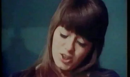 18-vuotias homo ilmaiset porno leffat jahtaa miestä huoneessaan.