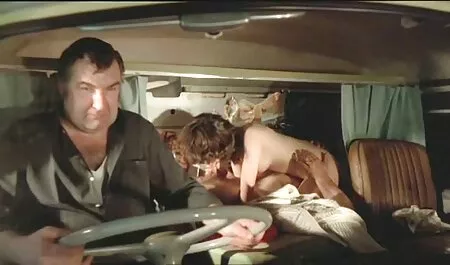 Pikaper kokeile vitun 18 ilmaista kovaa pornoa vuotta vanha kauneus puistossa