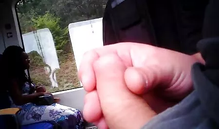 Korkokengistä Rakastajatar pilkkaa ilmaiset suomiporno videot rakastajatartaan.