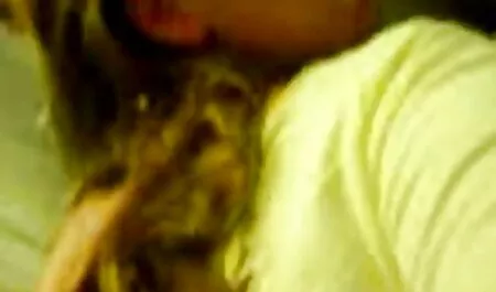 Sukat mehiläinen kahdelle ilmainen porno mustalle kaverille.