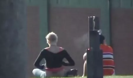 Lesbo Vaginat nuolee toisiaan julkisesti ilmainen porno