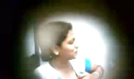 Kauneuskuvia, ilmaiset porno videot yläosattomissa ja yksilöhattu.