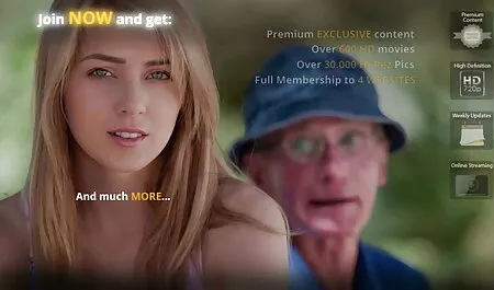 Homo seksivideot ilmaiset pakotti tavallaan alastomia miehiä poliisin toimistoon ja sanoi hänen edessään.