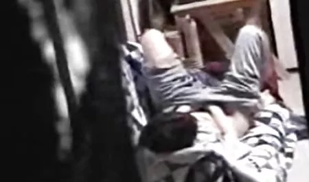 Suloinen ilmaista pornos Venäläinen Joseph alistuu miehen perseeseen.