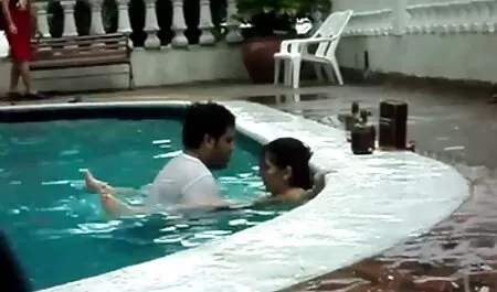 Naimisissa oleva ilmaiseksi porno mies makaamaan naapureidensa kanssa.