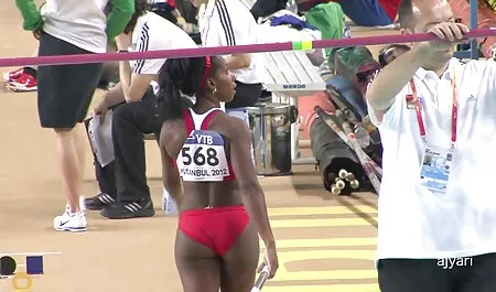 Naamio ilmaista prnoa Kissanainen naiselle keskustelussa