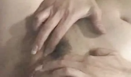 Nuoren pederastikyyhkyn ilmaisia seksi kyyneleet