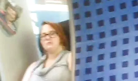 Aikuiset ilmaiset porno videot ja blondi sukat