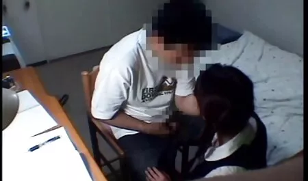 Homo, poissa kotoa, ilmaisia seksikuvia harjoittaa paahtavan anaali