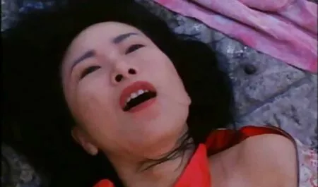 Mies pillua ja ilmaista pornia anaali seksiä keskenään