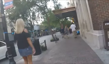 Hitto, hän ilmaisia seksikuvia yrittää huijata.