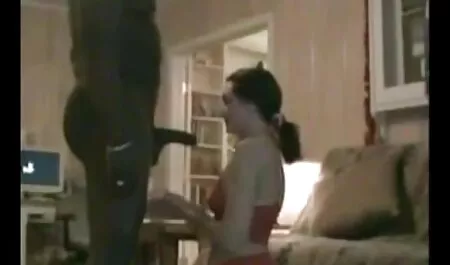 Ihmisorja, joka kapinoi ilmainen porno ja satutti tyttöä.