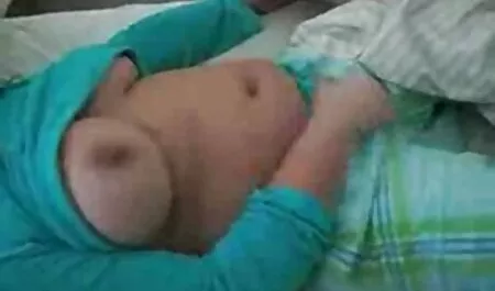 Curly kauneus Victoria peräaukko porno ilmaiset todellinen mies