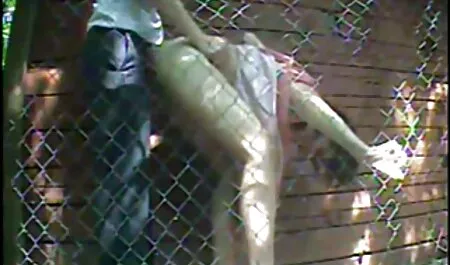 Pojat ilmainen seksivideo tukkivat kuopan.